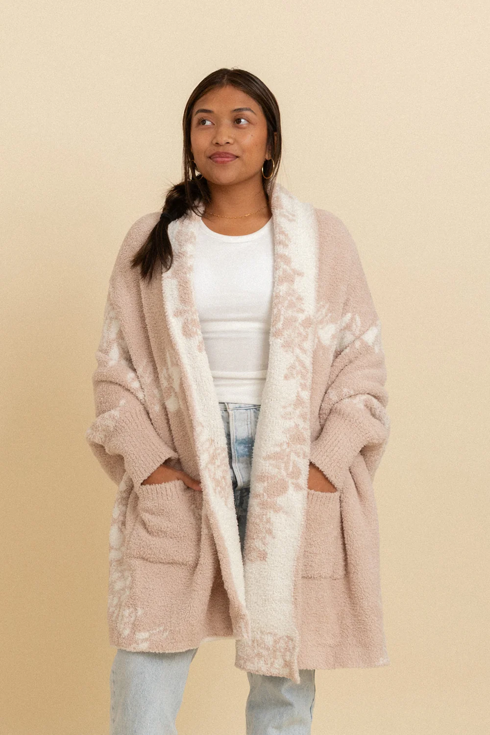 Holly Snug Cardigan - Champagne Plumeria Lei