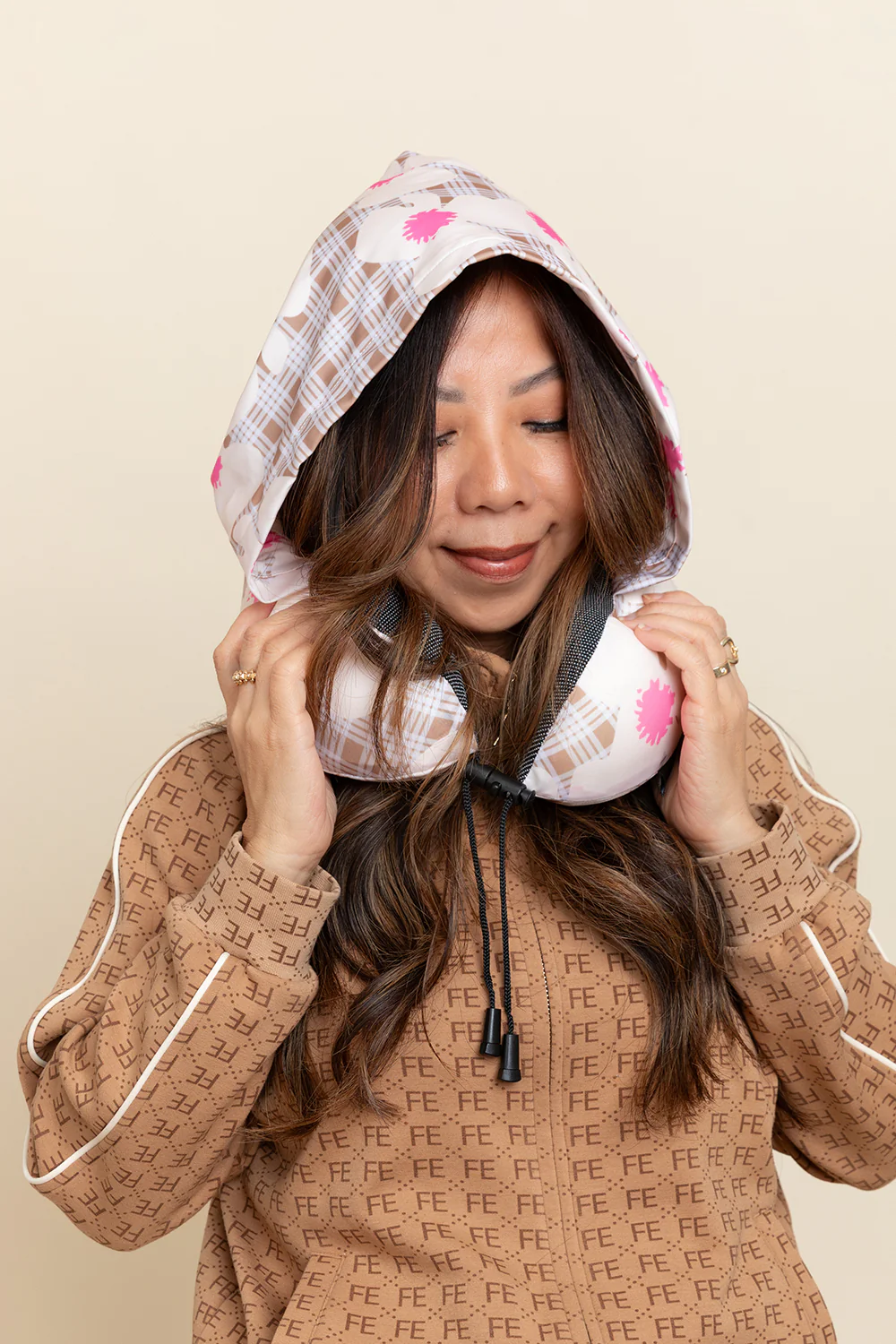 Hooded Neck Pillow - Vintage Palaka Zinnia