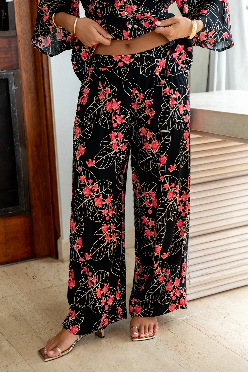 Pant Peru - Strawberry Crown Flower - Image 2