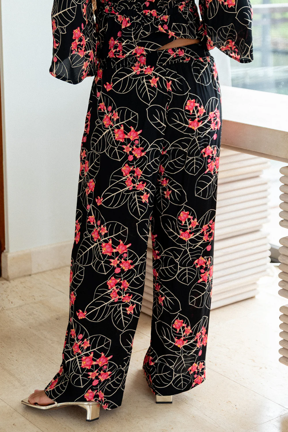 Pant Peru - Strawberry Crown Flower - Image 4