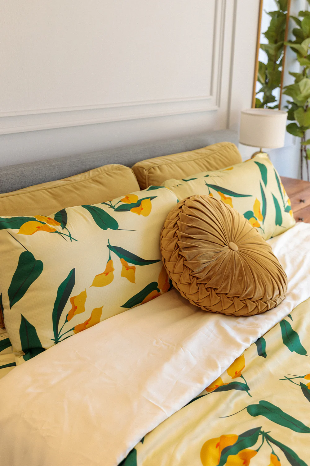 Standard Pillowcase - Limoncello Calla Lily